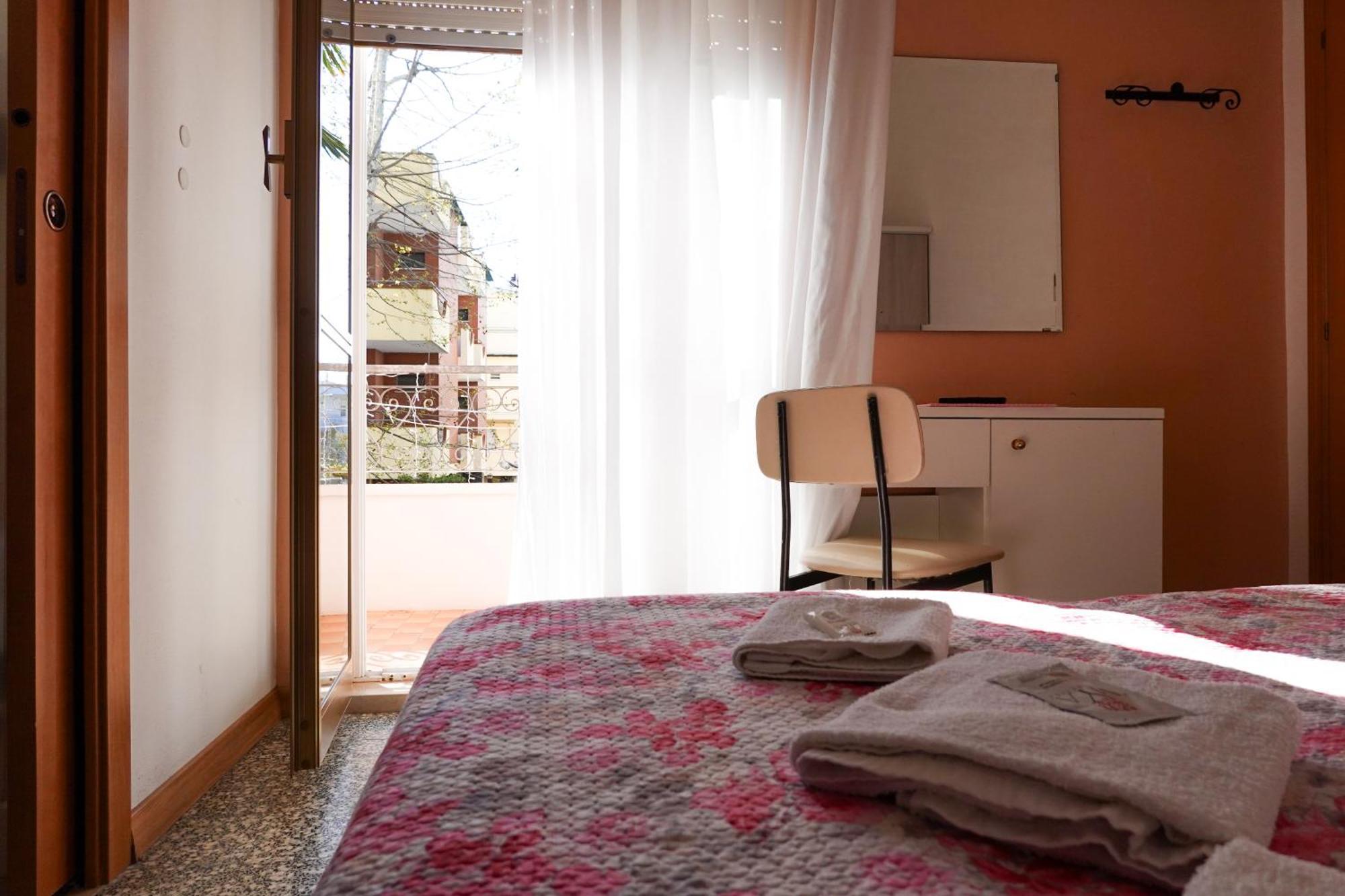 Hotel Lea B&B Pensione Completa Rimini Esterno foto