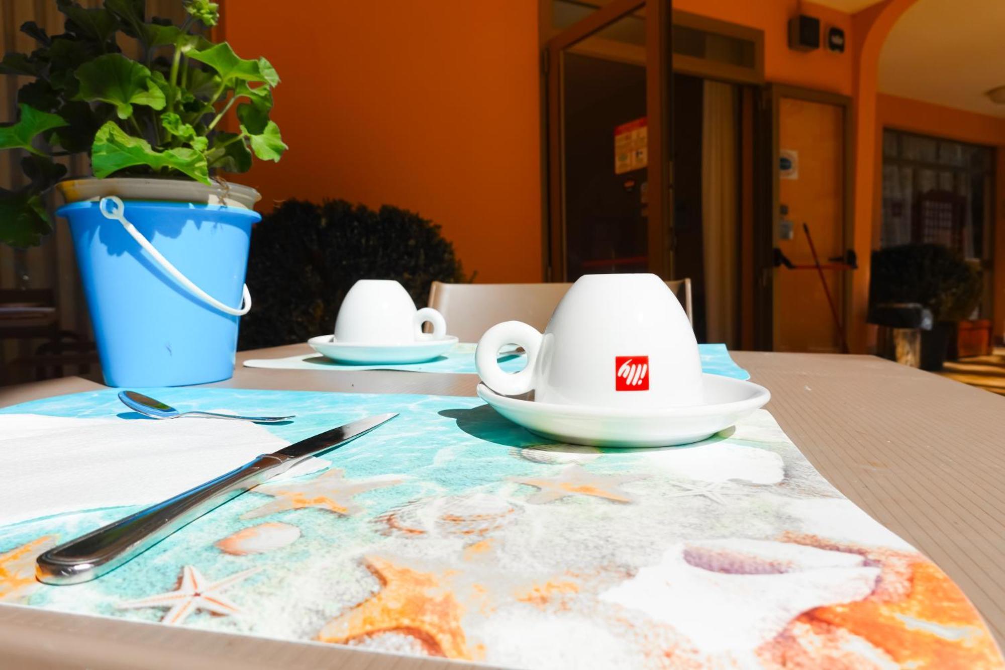 Hotel Lea B&B Pensione Completa Rimini Esterno foto